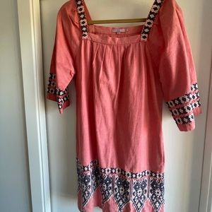 Awesome vintage look, embroidered dress